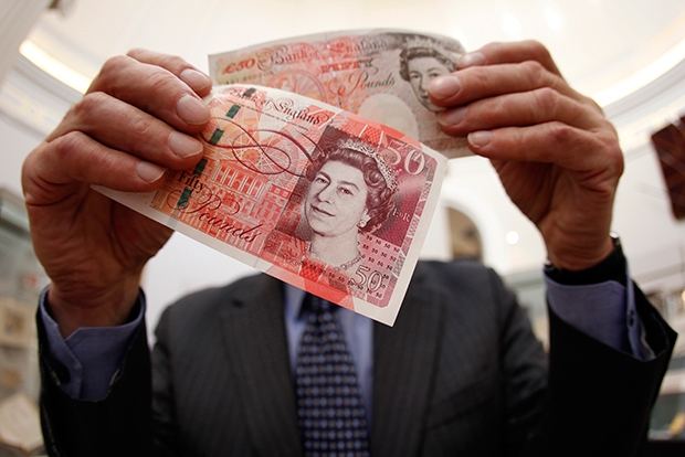 Без купюр: какие банкноты пытались вывести из обращения Без купюр: какие банкноты пытались вывести из обращения