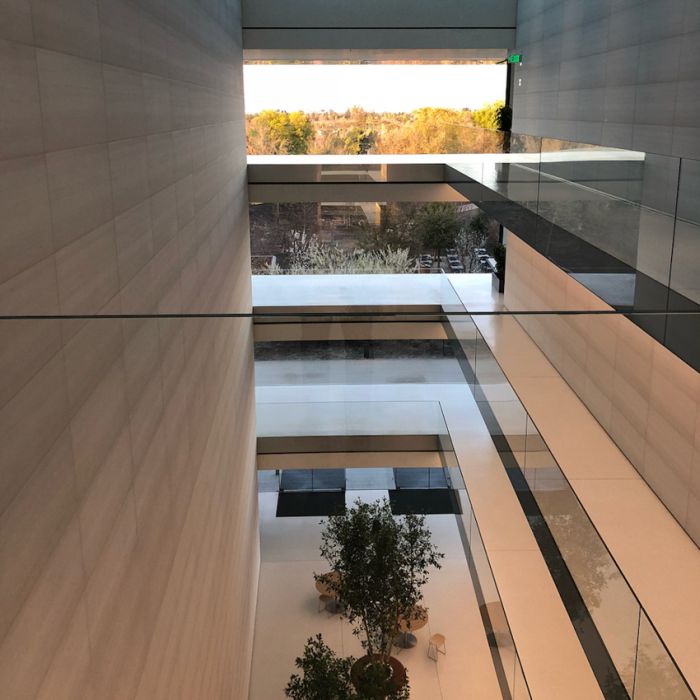 Запретная территория Apple