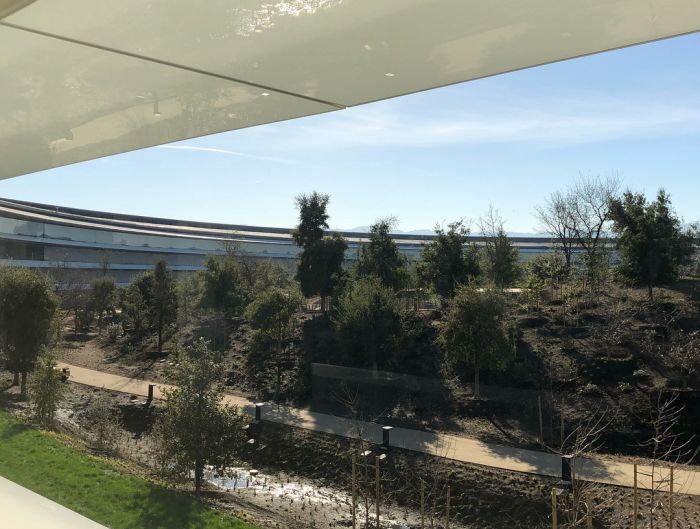 Запретная территория Apple