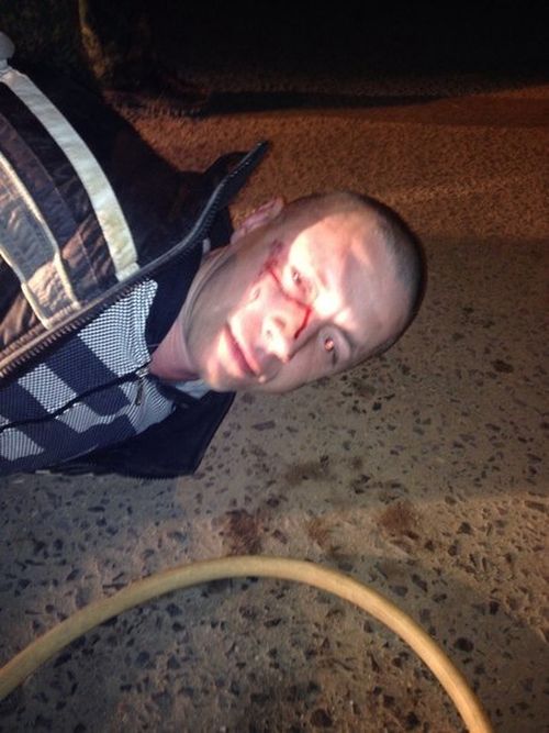 В Твери задержали автомобильных мошенников В Твери задержали автомобильных мошенников