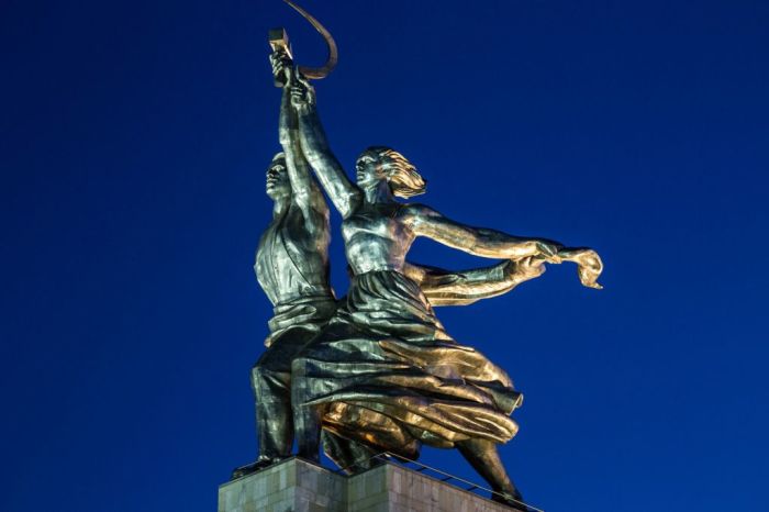 Скульптуры в Москве, которые не прошли цензуру Скульптуры в Москве, которые не прошли цензуру