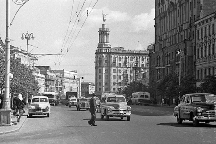 Скульптуры в Москве, которые не прошли цензуру Скульптуры в Москве, которые не прошли цензуру