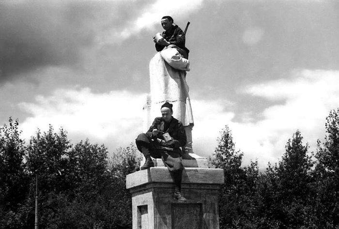 Советские города в немецкой оккупации Советские города в немецкой оккупации