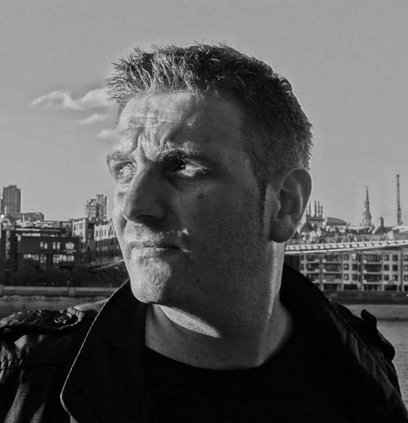 Британец с бионическим пенисом впал в кому после первого секса Британец с бионическим пенисом впал в кому после первого секса