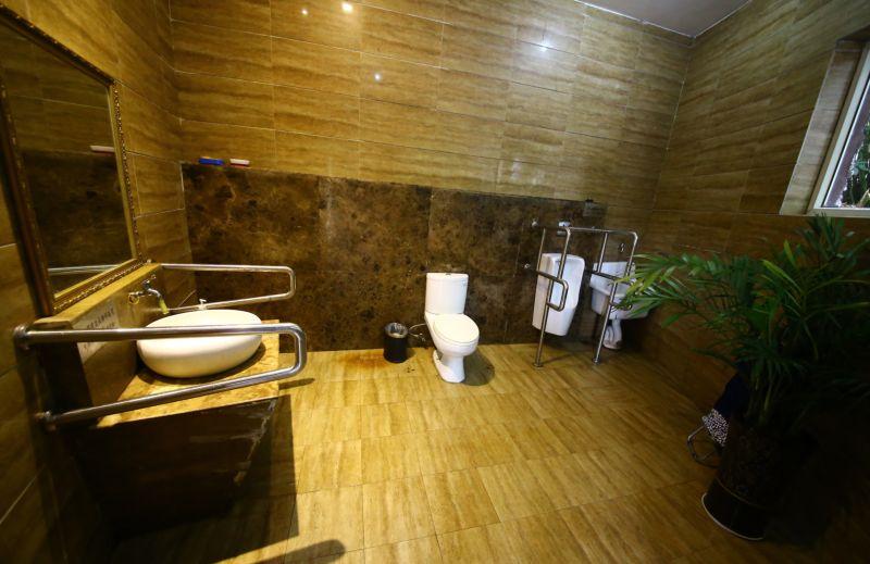 В Китае открылся пятизвездочный сортир