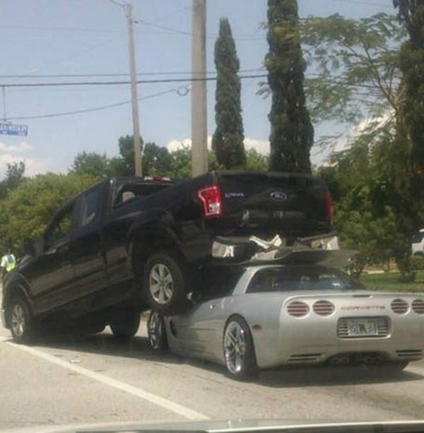 Странные аварии и ДТП