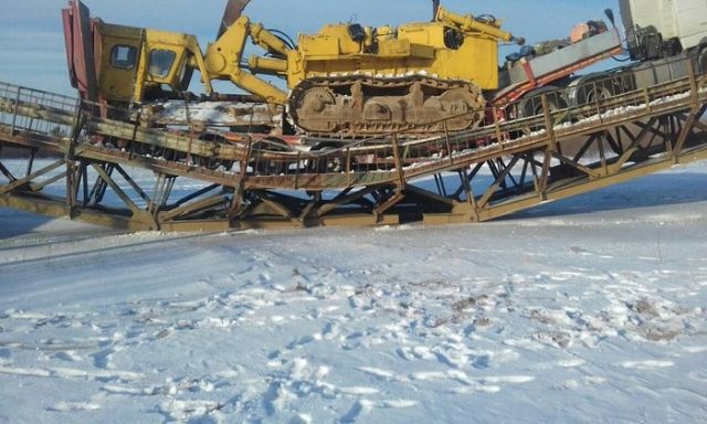Мост не выдержал вес большегруза