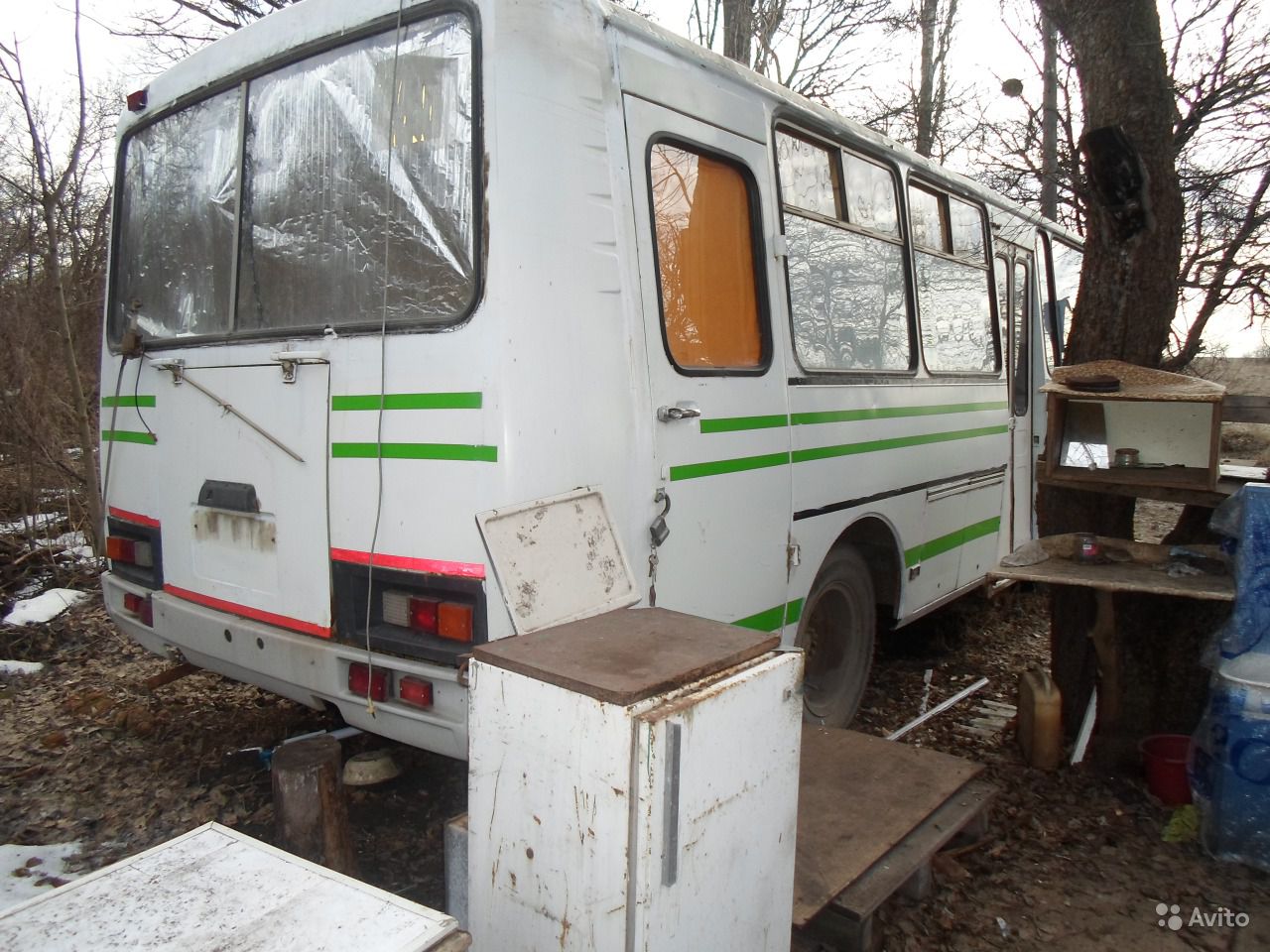 Дом на колесах из старого автобуса, русская версия