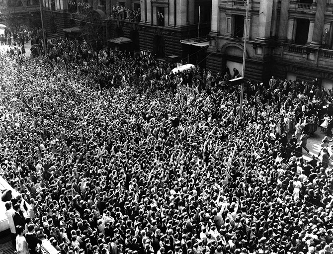 Битломания 50 лет назад Битломания 50 лет назад
