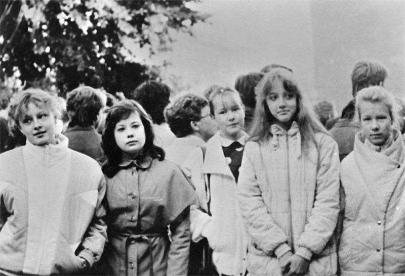 1-ое сентября тогда и сейчас (11 фото)