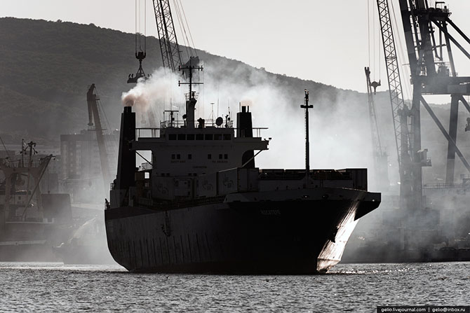 Новороссийский морской порт – самый большой порт России