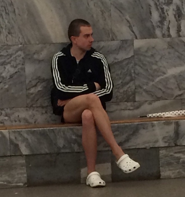 Модники и модницы из нашего метро