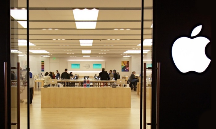 Во всех iPhone 6 и более поздних версиях Apple заменит батарею почти даром Во всех iPhone 6 и более поздних версиях Apple заменит батарею почти даром