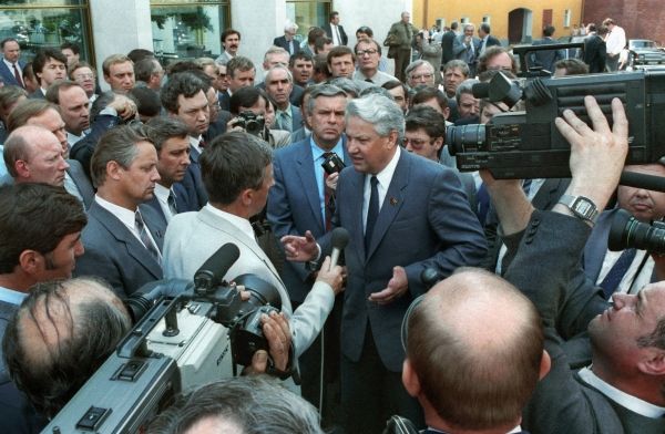 Интересные факты о первом президенте России (7 фото) Интересные факты о первом президенте России (7 фото)