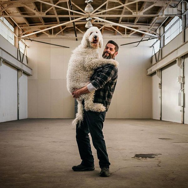 Невероятные приключения американского фотографа и его «собаки-великана»