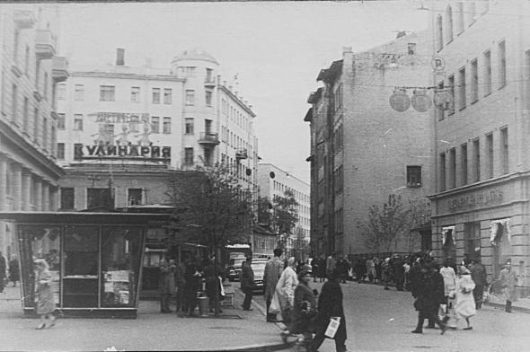 Пешеходному Арбату — 30 лет Пешеходному Арбату — 30 лет