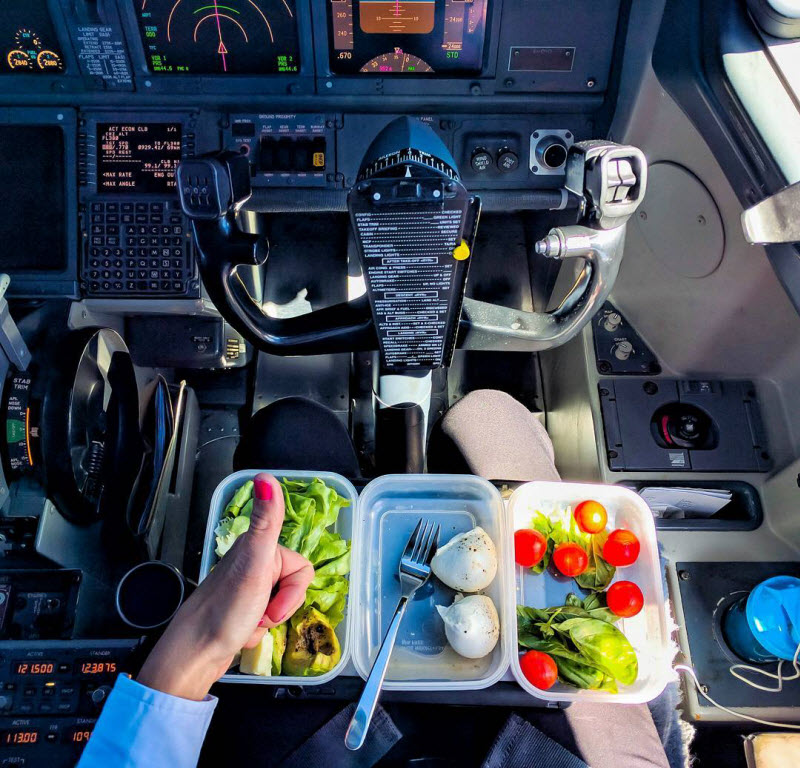 Мария Петтерссон — гламурная девушка-пилот Boeing 737 Мария Петтерссон — гламурная девушка-пилот Boeing 737