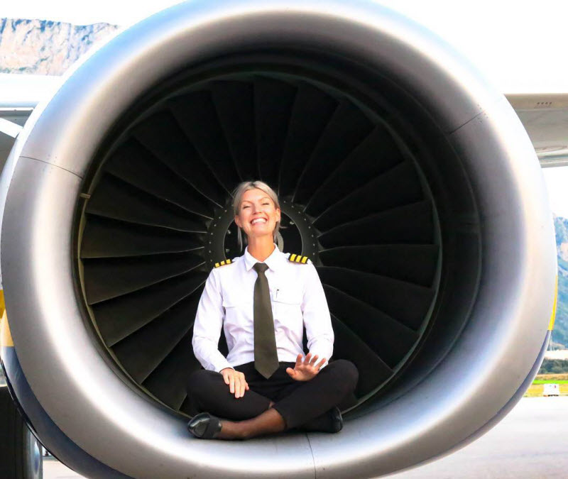 Мария Петтерссон — гламурная девушка-пилот Boeing 737 Мария Петтерссон — гламурная девушка-пилот Boeing 737