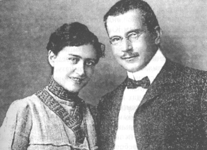 От пациентки психиатрической клиники до психоаналитика, или Почему «особая пациентка» Юнга рассорила его с Фрейдом От пациентки психиатрической клиники до психоаналитика, или Почему «особая пациентка» Юнга рассорила его с Фрейдом