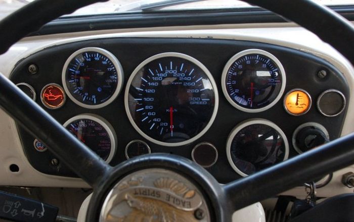 Rat Truck Redneck - отечественный кастом-кар из Тюмени Rat Truck Redneck - отечественный кастом-кар из Тюмени
