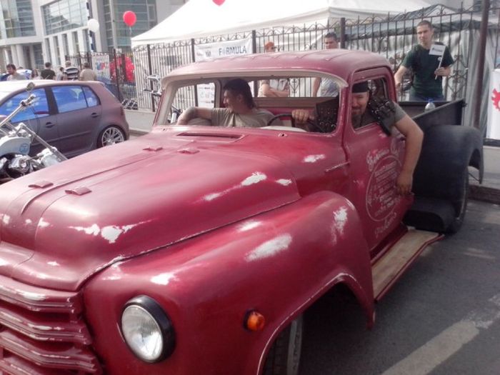 Rat Truck Redneck - отечественный кастом-кар из Тюмени Rat Truck Redneck - отечественный кастом-кар из Тюмени