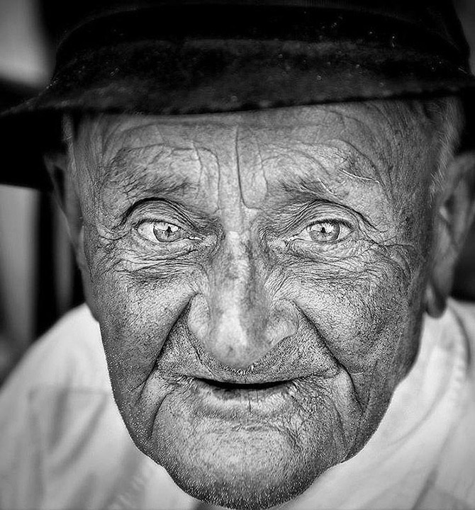 15 фотографий старости, заставляющих задуматься