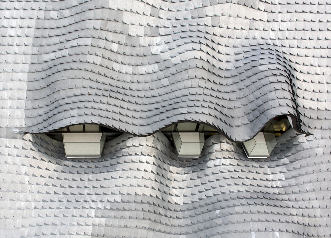 Оригинальный особняк в форме морской волны Оригинальный особняк в форме морской волны