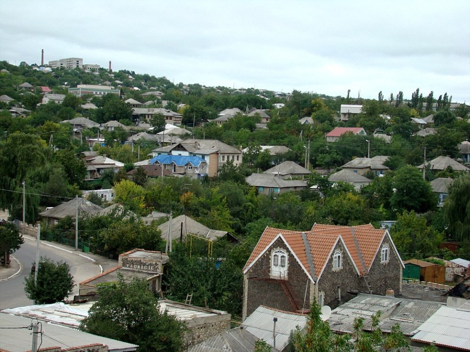 Цыганская столица мира: молдавский городок, где местные жители выставляют напоказ свое богатство Цыганская столица мира: молдавский городок, где местные жители выставляют напоказ свое богатство