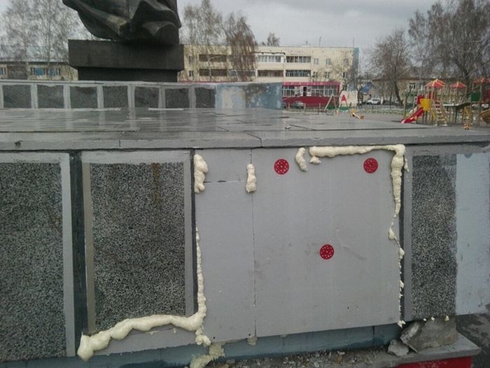 Ремонт мемориала Великой Отечественной войны в Кемеровской области