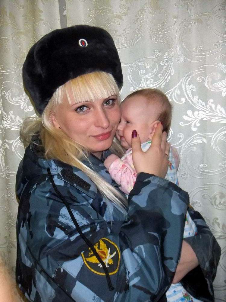 Девушки в полиции России
