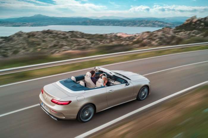 Новый роскошный кабриолет Mercedes класса E Новый роскошный кабриолет Mercedes класса E