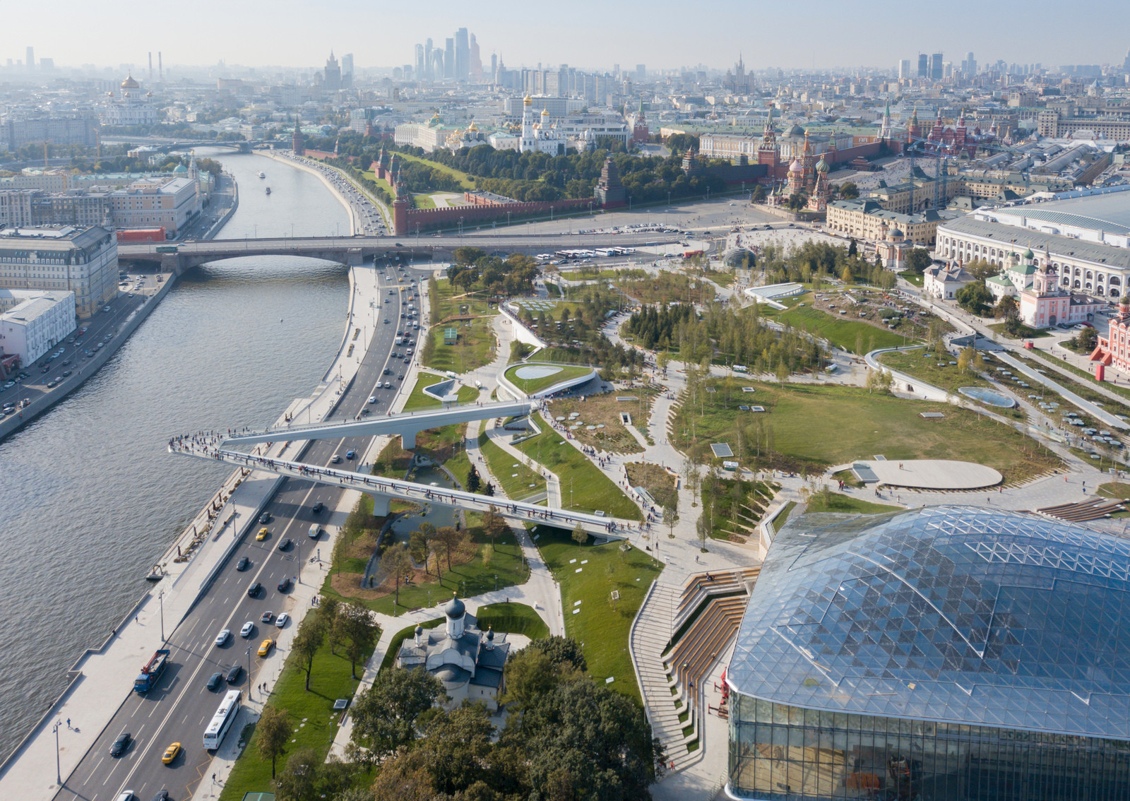 Прогулка по московскому парку «Зарядье» Прогулка по московскому парку «Зарядье»
