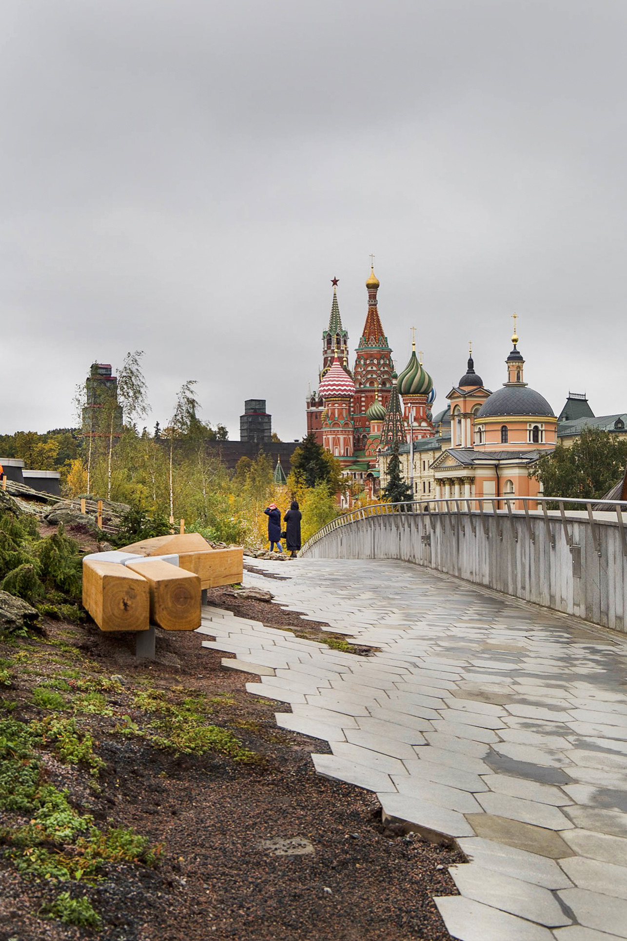 Прогулка по московскому парку «Зарядье» Прогулка по московскому парку «Зарядье»