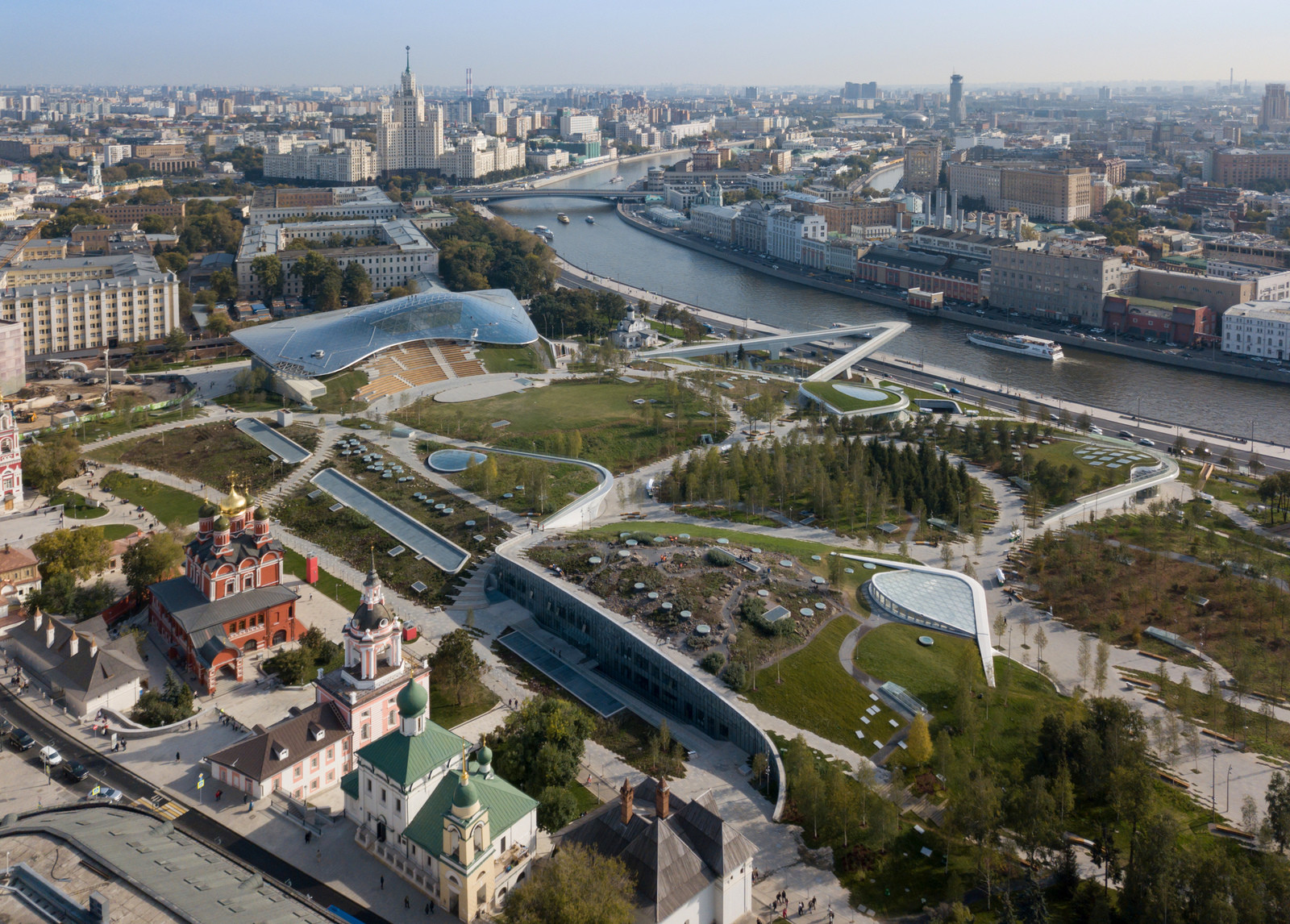 Прогулка по московскому парку «Зарядье» Прогулка по московскому парку «Зарядье»