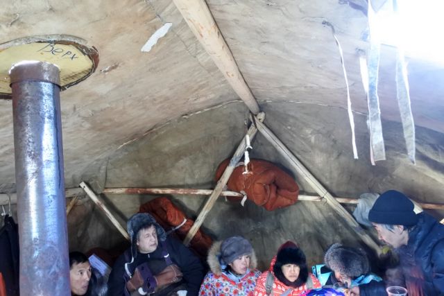 Меховые палатки нынче стоят дорого Меховые палатки нынче стоят дорого