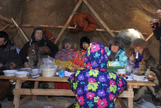 Меховые палатки нынче стоят дорого Меховые палатки нынче стоят дорого