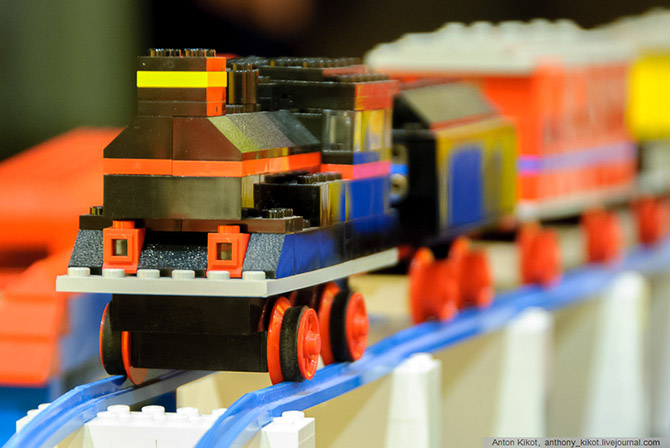 Музей LEGO – история «кубиков с пупырышками» Музей LEGO – история «кубиков с пупырышками»