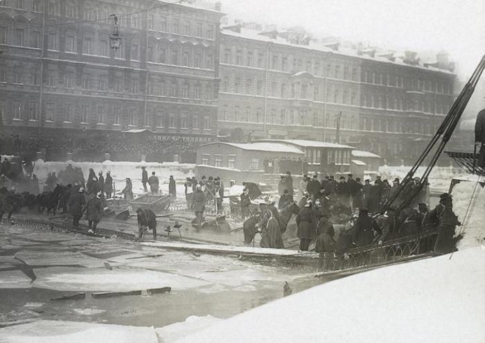 Загадка обрушения Египетского моста в Петербурге, или Легенда о пророчестве сфинксов Загадка обрушения Египетского моста в Петербурге, или Легенда о пророчестве сфинксов