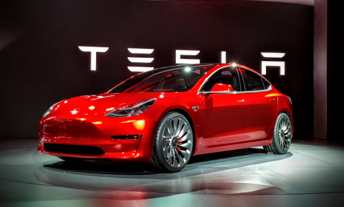 Скоро на рынке появится бюджетная Tesla Скоро на рынке появится бюджетная Tesla