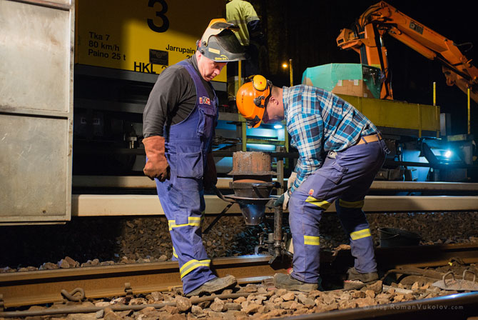 Как проходит ночь в Хельсинском метро (38 фото) Как проходит ночь в Хельсинском метро (38 фото)