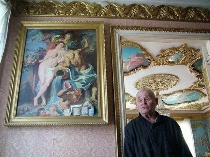 Настоящий дворец в деревенском доме Настоящий дворец в деревенском доме