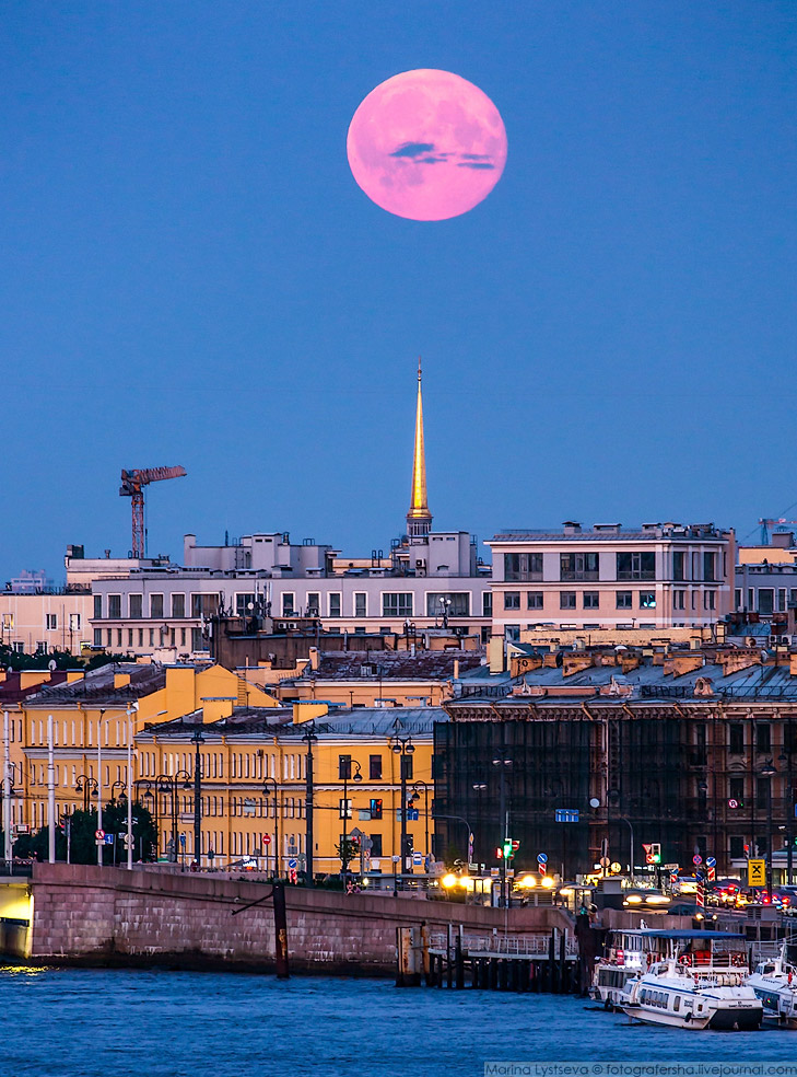 Лунное затмение в Санкт-Петербурге Лунное затмение в Санкт-Петербурге