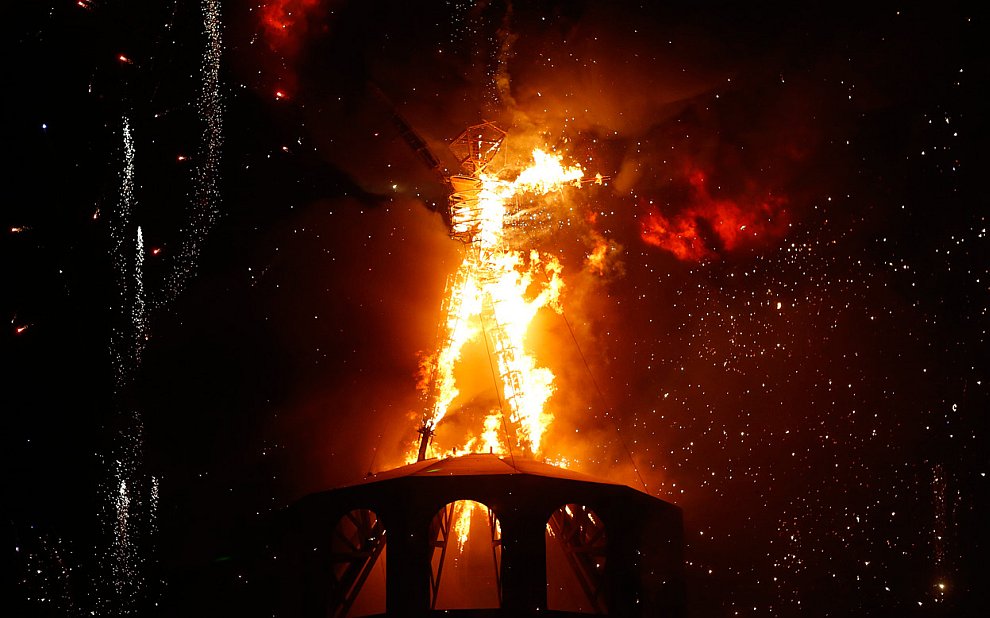 Фестиваль «Горящий человек 2012» в Неваде Фестиваль «Горящий человек 2012» в Неваде