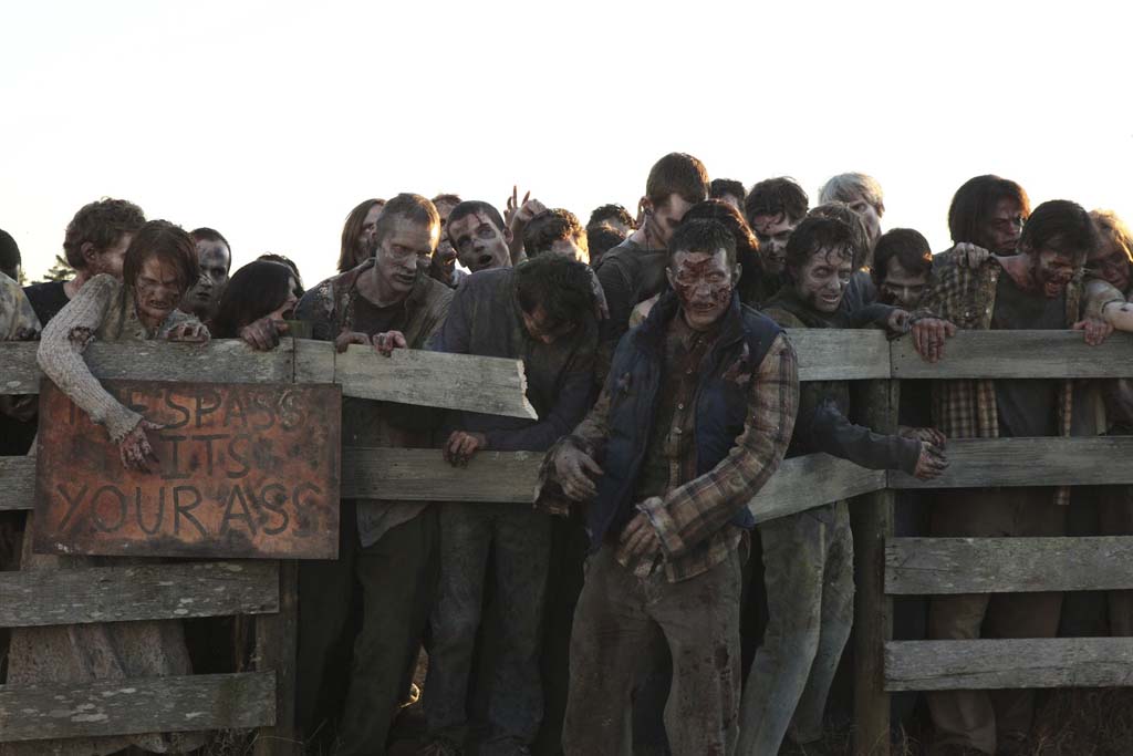 Интересные факты о сериале «Ходячие мертвецы» (The Walking Dead) (19 фото) Интересные факты о сериале «Ходячие мертвецы» (The Walking Dead) (19 фото)