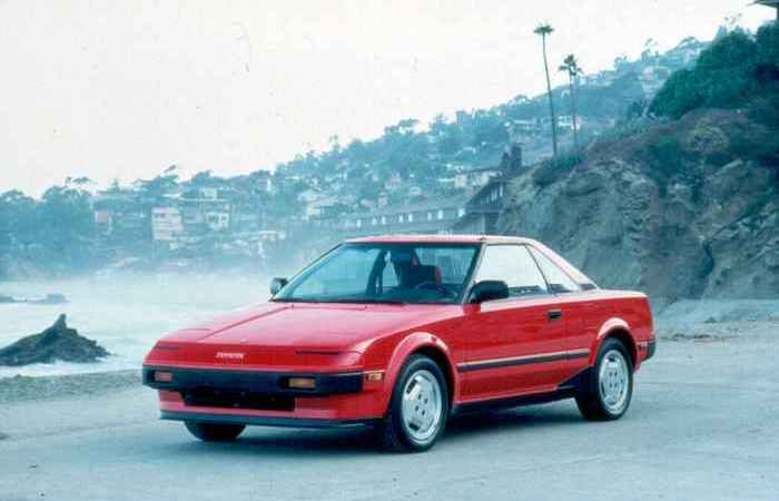 10 автомобилей из 1980-х, в которых ощущается дух эпохи 10 автомобилей из 1980-х, в которых ощущается дух эпохи