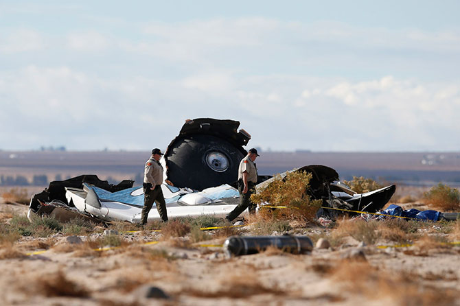 Прогулка по месту крушения американского SpaceShipTwo Прогулка по месту крушения американского SpaceShipTwo