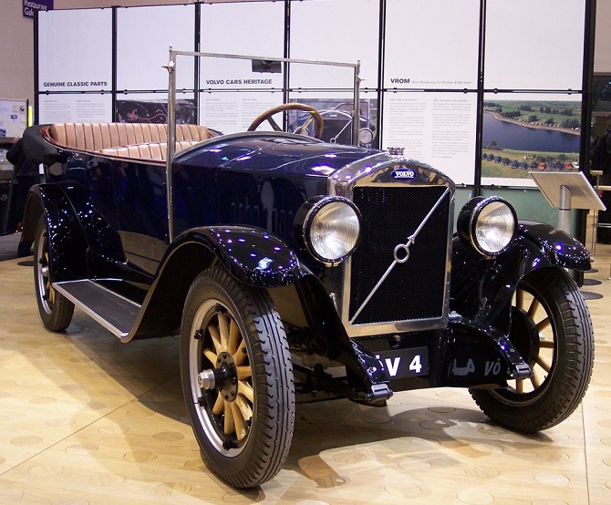 Легковые автомобили Volvo