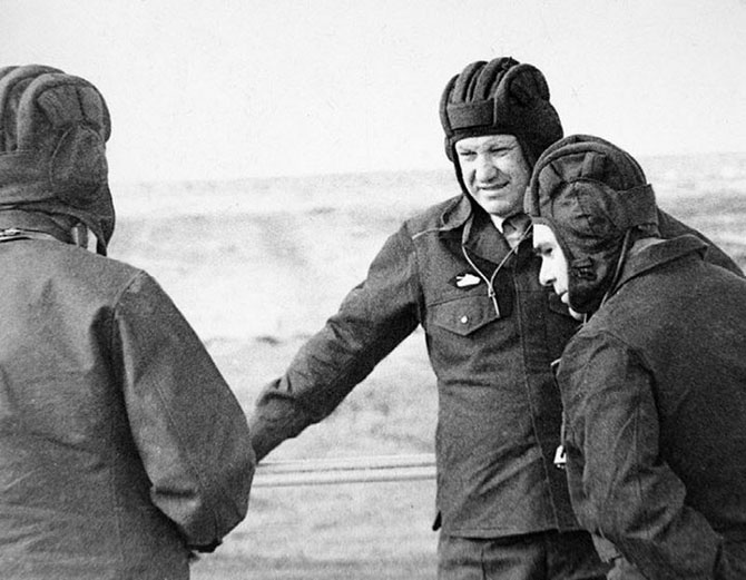 Редкие фотографии молодого Бориса Ельцина