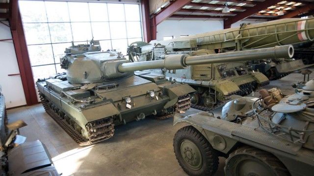 Распродажа танков (18 фото)