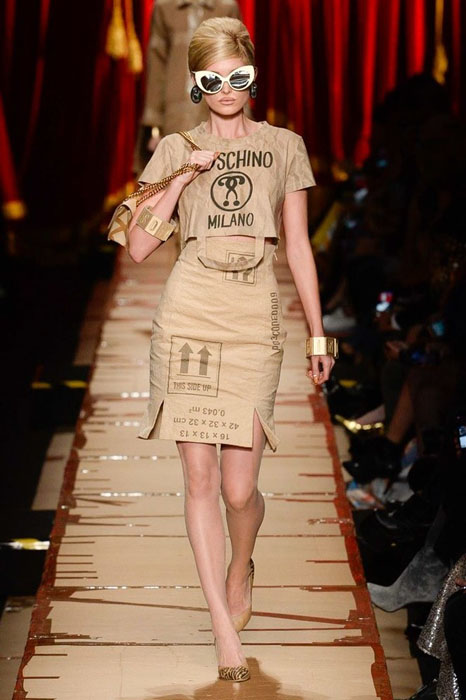 Новая коллекция Moschino под названием «Мусорный шик» Новая коллекция Moschino под названием «Мусорный шик»